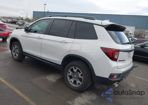 2023 Honda Passport Awd Trailsport from USA, damaged, VIN 5FNYF8H61PB040494